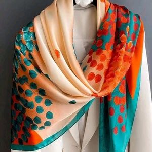 Leaf pattern Scarf